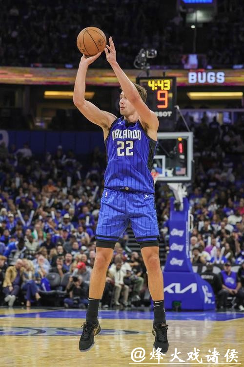 小瓦格纳35分魔术险胜76人 老鹰终结雄鹿7连胜