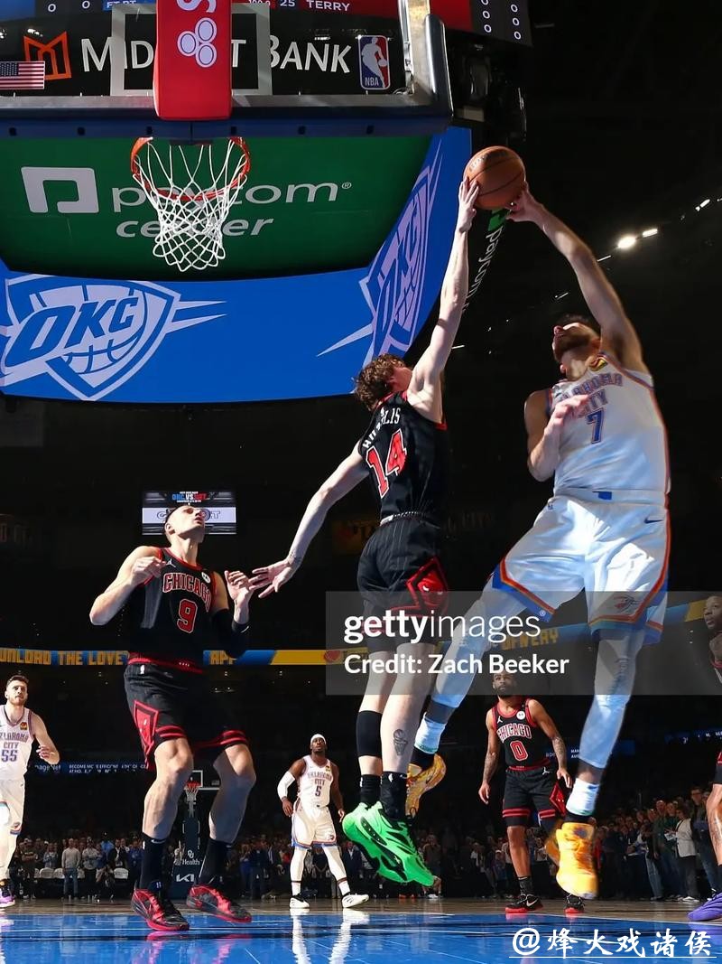 吉迪23+15+10公牛险胜雄鹿 雷霆灭黄蜂10连胜 吉迪23+15+10公牛险胜雄鹿 雷霆灭黄蜂10连胜