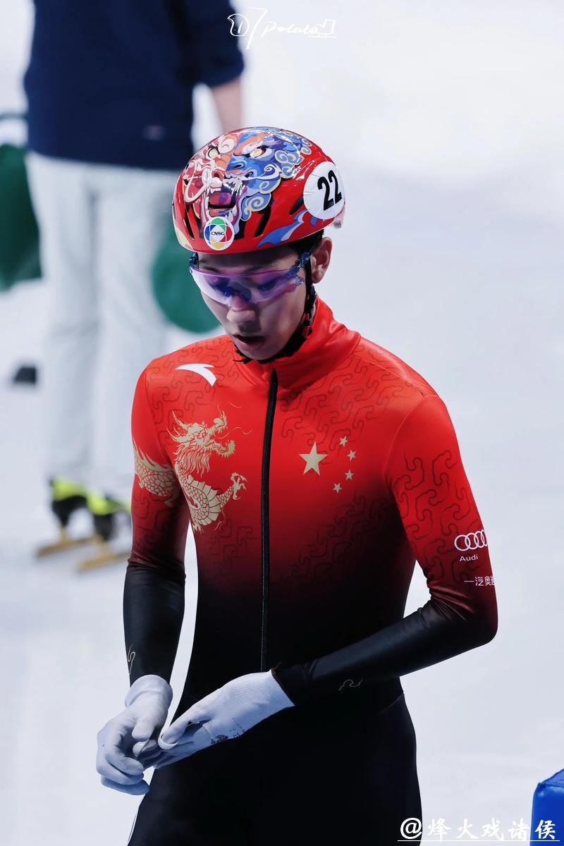 孙龙短道速滑1000米夺银，背后的故事让人泪目！